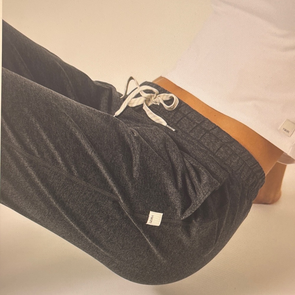 Vuori Charcoal Grey Dreamknit Performance Joggers - Picture 5 of 6